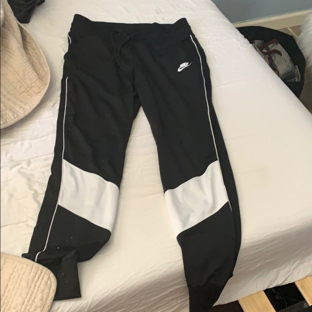 Nike joggers